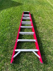 Fibreglass step ladder