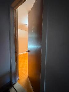 TRES TRES GRAND et Ensoleillé 4 1/2 à louer à Vimont