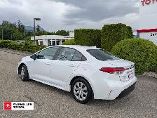 2025 Toyota Corolla LE LE FWD - Photo 4