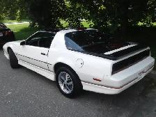 1985 Pontiac Trans Am T-Tops  ORIGINAL