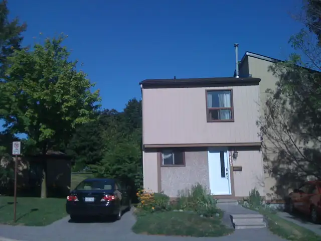 Avail NOW. 3 bedrm, 2 ba,  East End Condo Townhouse