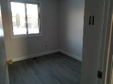 Avail NOW. 3 bedrm, 2 ba,  East End Condo Townhouse - Photo 5