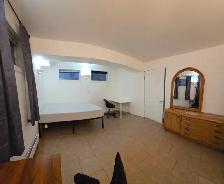 Private&fully furnished bedroom walking distance from University - Photo 2