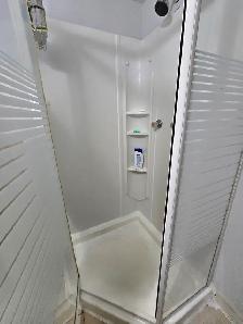 Private&fully furnished bedroom walking distance from University - Photo 6