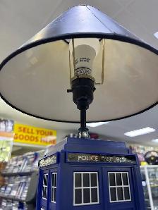 Doctor Who Police Box Table Lamp - Photo 3
