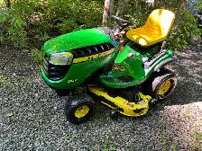 tracteur à pelouse John Deere