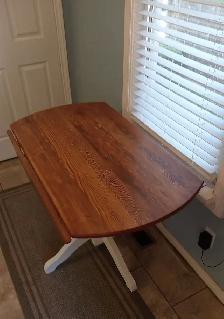 Double drop leaf dining/kitchen table