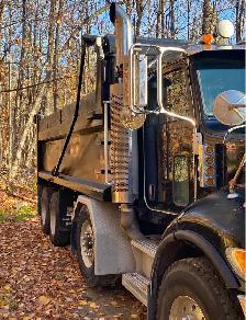 Camion Peterbilt 330 2008 - Photo 2