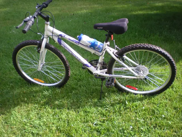 Women 1600 Super Cycle bike