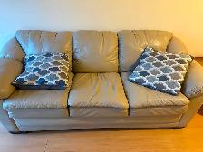Leather couch - Photo 5