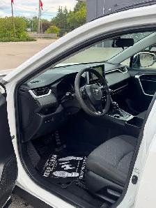 2023 TOYOTA RAV4 LE HYBRID FRESH SAFETY - Photo 5