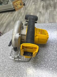 Dewalt DCS391 6.5" Cicrular Saw Tool Only - Photo 2