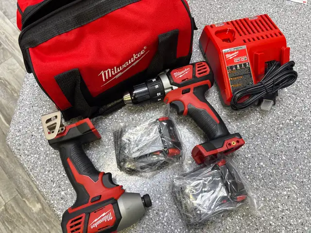Milwaukee 2691 18V Drill Kit Set New