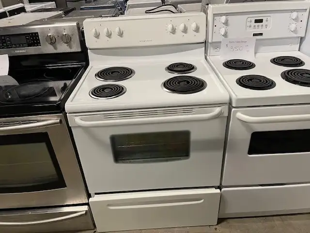 Cuisinière blanche ronds serpentins Frigidaire