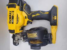 Dewalt DCN45RN 20v Coil Roofing Nailer Tool Only - Photo 3