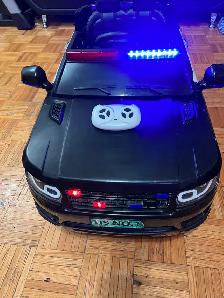 Kids Police SUV Car 12V (battery not included) - Like New - Photo 2