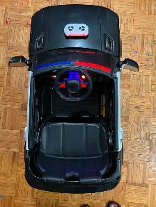 Kids Police SUV Car 12V (battery not included) - Like New - Photo 3