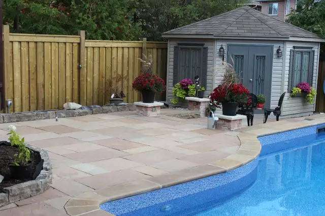 Bullnose Pool Coping – Multiple Colors | Starting at $15.00/Sqft