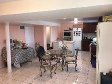 Bright Walkout - on a Ravine, 2 Bed 1 bath - Photo 2