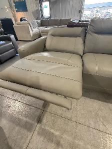 Grey leather 6 piece power reclining sectional - Photo 5