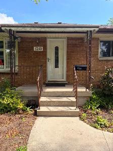 Home for rent - Photo 2