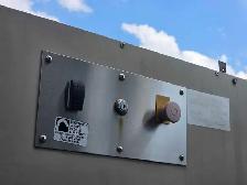 Savaria vertical platform lift (wheelchair/accessibility lift) - Photo 2