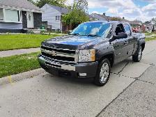 2011 Chevrolet Silverado 1500 LT 4x4 5.3 - Photo 2