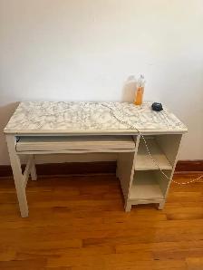 free Furniture - Photo 2