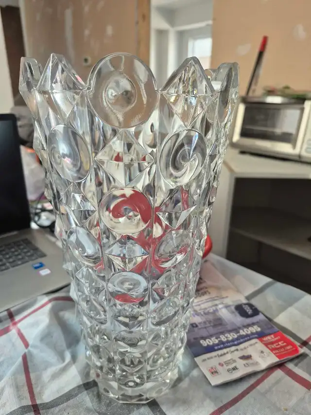 for sale crystal vase