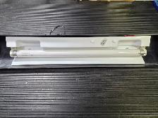 AQUARIUM LAMP FLUORESCENT 24 IN.
