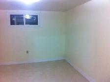 Very Clean & Spacious Three-bedroom Basement Available for Rent - Photo 4