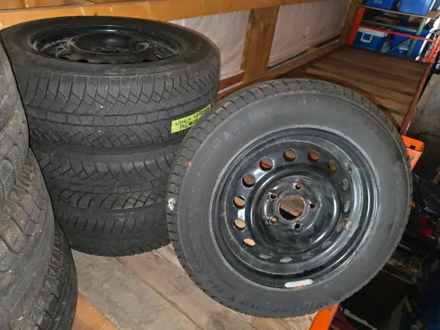195/65R15 91H WR21 Winrun Winter Max U1 Winter Tires & Rims 3223