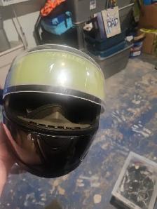 2 motor cycle helmets brand new lg and xl or xxl $150 for both - Photo 2