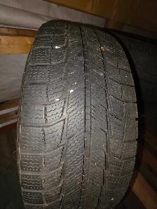 Michelin Latitude 235/70R16 Winter Tires& Rims Town & County Van - Photo 4