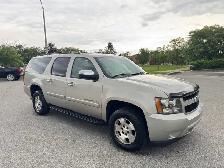 2009 Chevrolet Suburban LT Loaded 4X4 - Photo 4