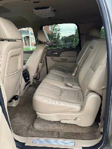 2009 Chevrolet Suburban LT Loaded 4X4 - Photo 6