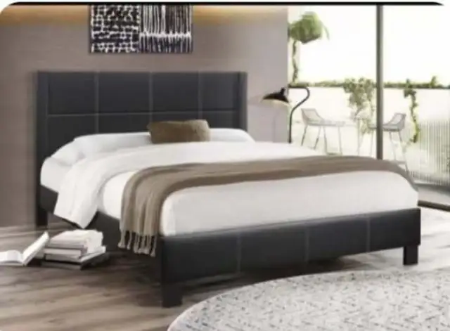 Queen size bedframe Hardwood black