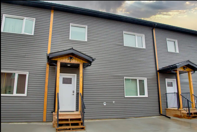 3 bedroom 2.5 bath in whistle bend