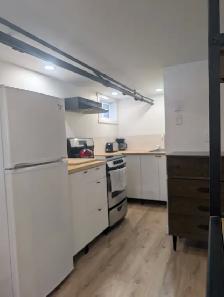 2 1/2  À LOUER (CHAUFFAGE INCLUS ET MEUBLÉ) - Photo 6