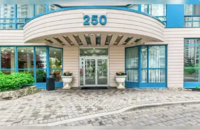 SQUARE ONE AREA - GROUND FLOOR - 1BD, 1BATH CONDO FOR RENT