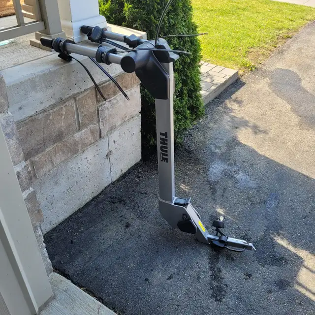 Thule Hanging Hitch Bike Rack – Holds 2 Bikes
