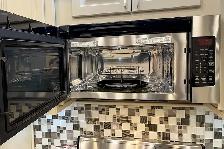 2020 Luxe Elite 42RL – Pre-Owned Luxury 4-Seasons 5th Wheel. - Photo 26