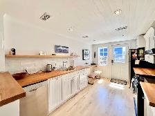39 Mullock St - Fully Furnished Downtown Gem - Photo 4
