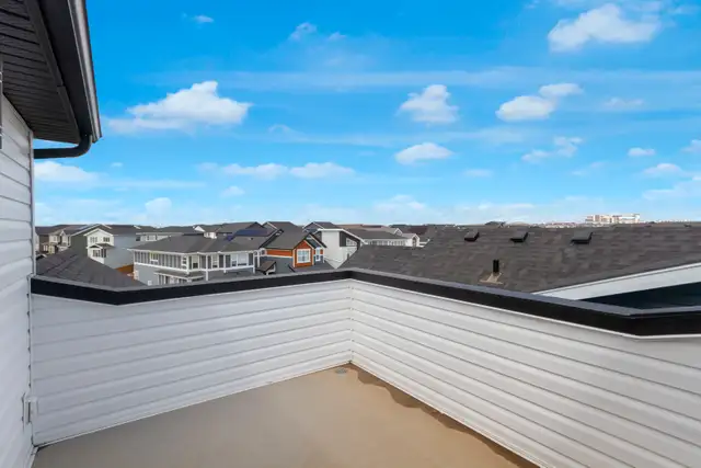 Rare 3 storey with west loft, turnkey, 2024,  developed basement