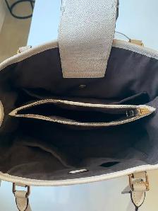 Coach Handbag - Photo 5