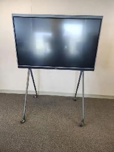 Yealink 65' MeetingBoard UHD 4K LED Touchscreen Display   camera