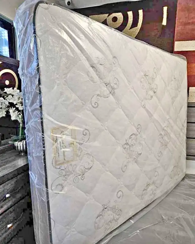 CLOSING DOWN IN SALE !! BRAND NEW MATTRESSES FOR SALE !! TWIN,
