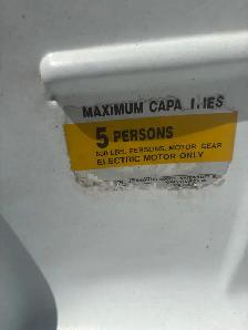 Paddle boat 5 person. - Photo 2