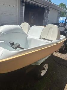Paddle boat 5 person. - Photo 3
