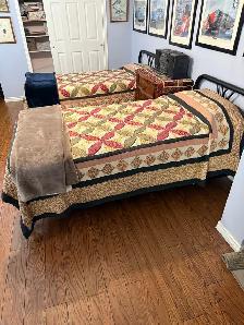 2 Twin Beds - Photo 2